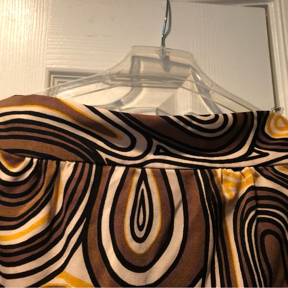 Retro dress!!! Very fun and flattering!!! - Picture 2 of 8